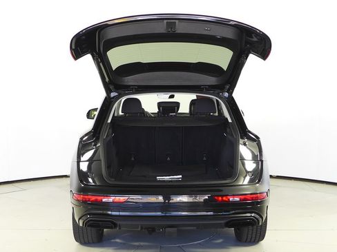 Used 2023 Audi Q5 2.0T Premium Plus w/ Premium Plus Package AWD/4WD image 10