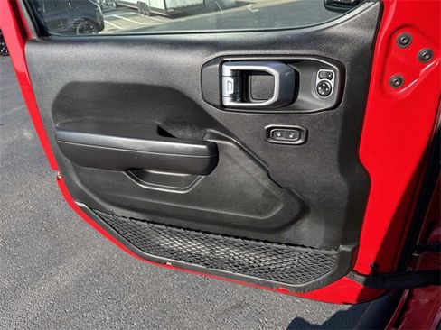 Used 2020 Jeep Gladiator Sport w/ Quick Order Package 24S image 8