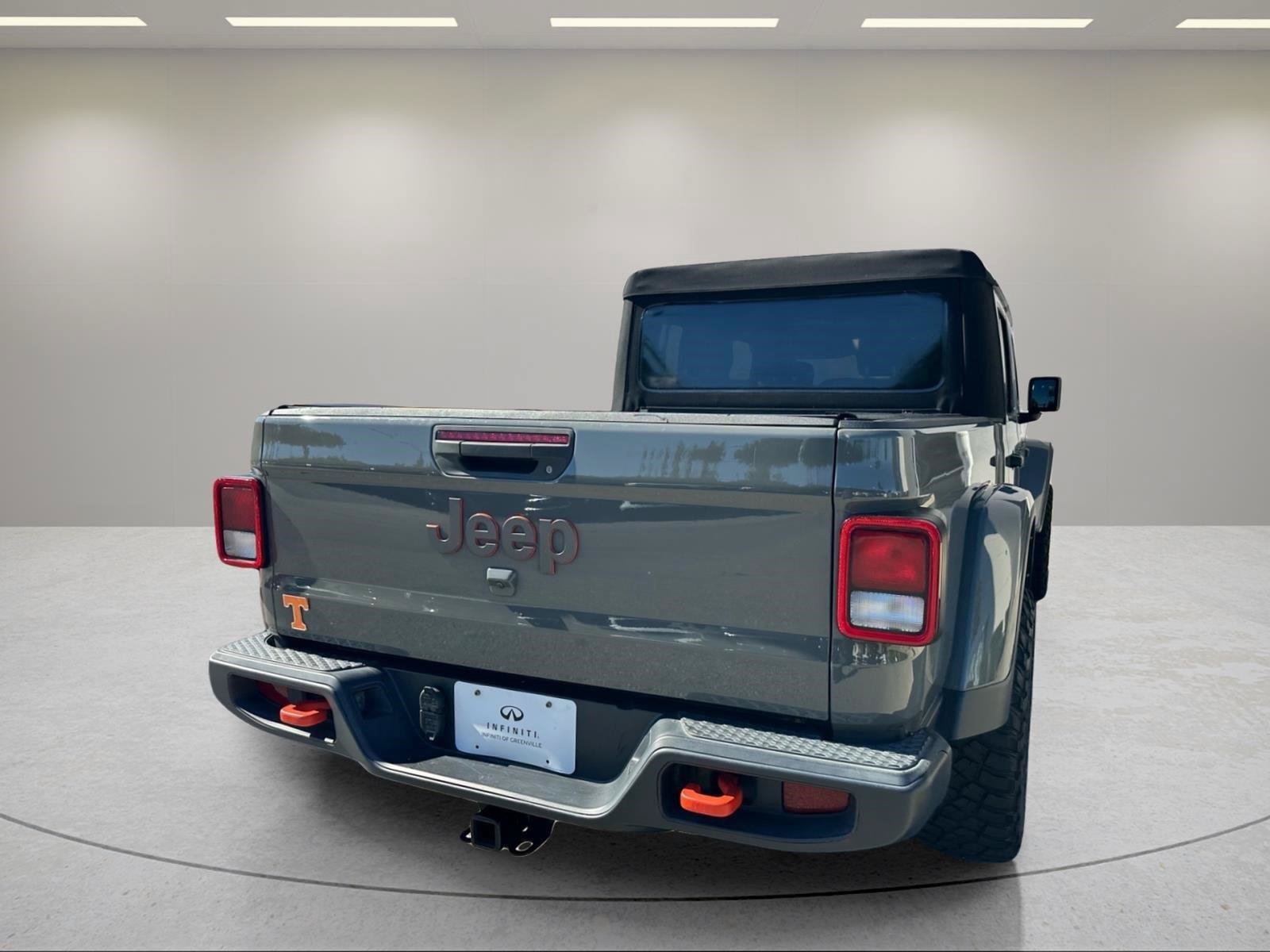 Used 2022 Jeep Gladiator Mojave w/ Cold Weather Group AWD/4WD image 15