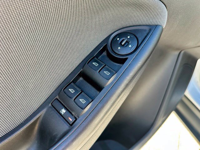 Used 2012 Ford Focus SE FWD image 11