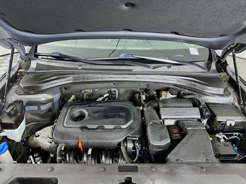 Used 2019 Hyundai Santa Fe SE FWD image 31