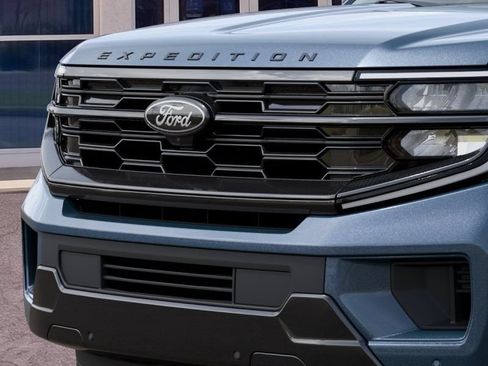 New 2027 Ford Expedition Platinum w/ Stealth Performance Package AWD/4WD image 18