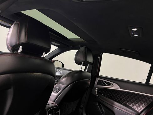 Used 2020 Genesis G70 3.3T w/ Sport Package image 32