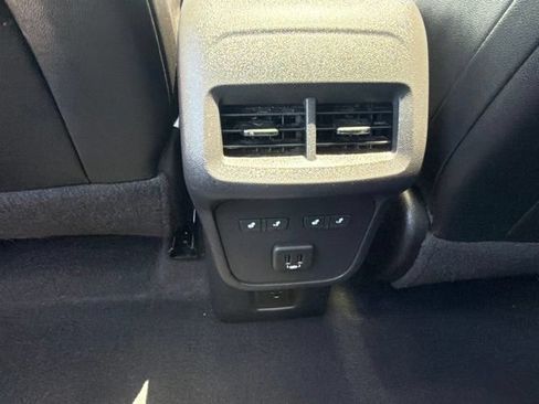 Used 2021 Chevrolet Equinox Premier AWD/4WD image 17