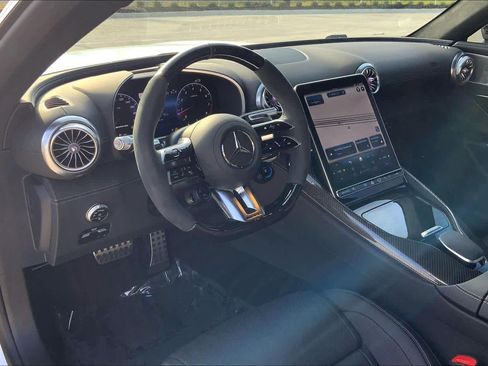 Used 2025 Mercedes-Benz AMG GT 63 image 15
