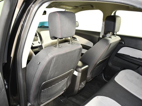 Used 2017 Chevrolet Equinox LS FWD image 44