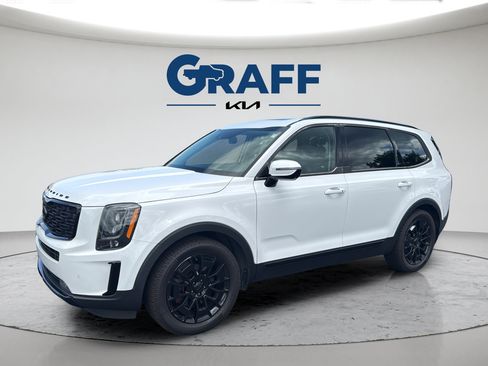 Used 2021 Kia Telluride SX w/ SX Prestige Package AWD/4WD image 2