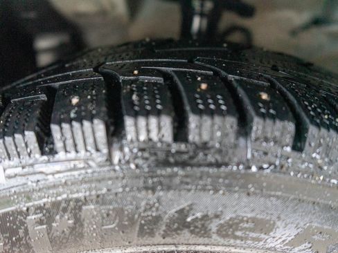 Used 2023 Nissan Versa S w/ Trunk Package image 26