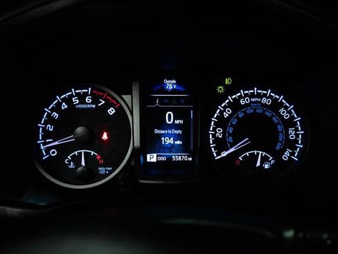 Used 2022 Toyota Tacoma TRD Off-Road w/ Technology Package image 16