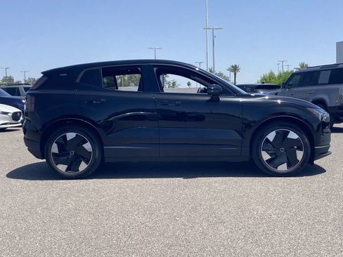 Certified 2025 Volvo EX30 Plus w/ Protection Package Premier AWD/4WD image 5