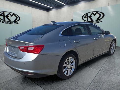 Used 2024 Chevrolet Malibu LT FWD image 3