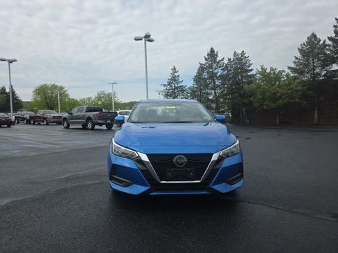 Used 2023 Nissan Sentra SV image 2