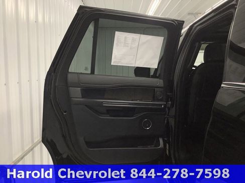 Used 2021 Ford Expedition Max Limited image 13