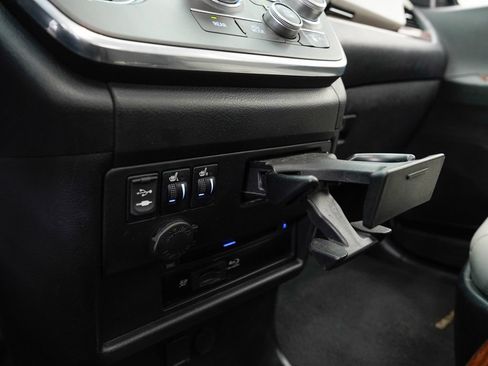 Used 2015 Toyota Sienna Limited Premium AWD/4WD image 23