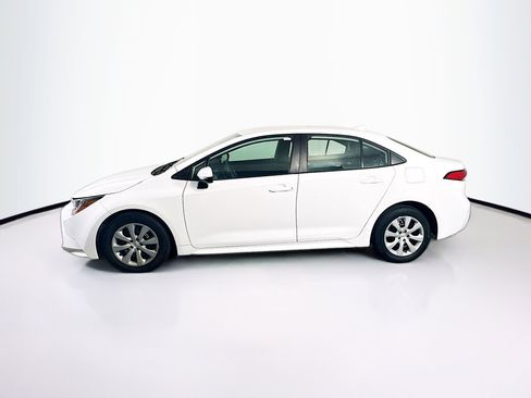 Used 2024 Toyota Corolla LE image 4