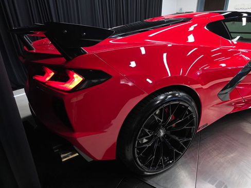 Used 2020 Chevrolet Corvette Stingray Preferred Cpe w/ 2LT Preferred Equipment Group RWD image 49
