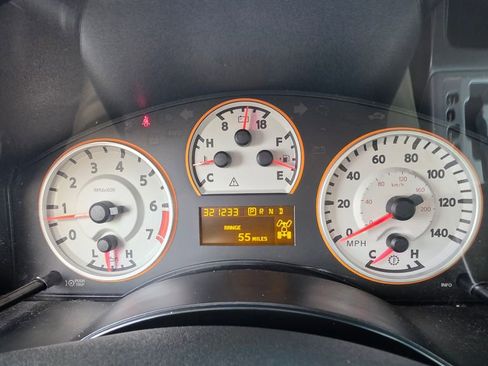 Used 2010 Nissan Titan PRO-4X w/ Pro-4x Leather Pkg image 12