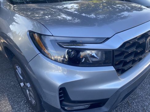 Used 2023 Honda Passport EX-L image 6