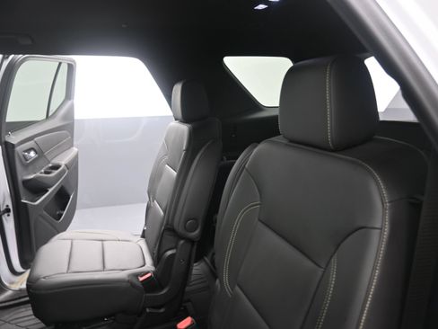 Used 2022 Chevrolet Traverse LT w/ LPO, Floor Liner Package AWD/4WD image 22