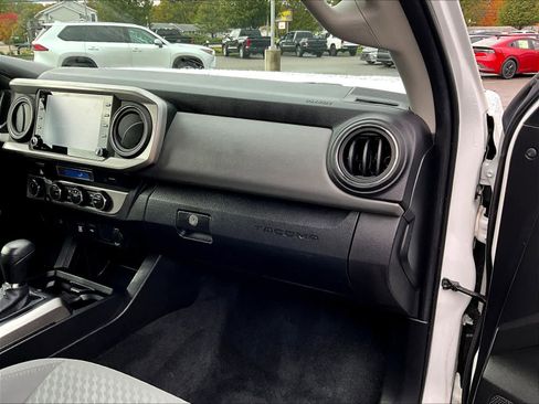 Used 2022 Toyota Tacoma SR5 image 13