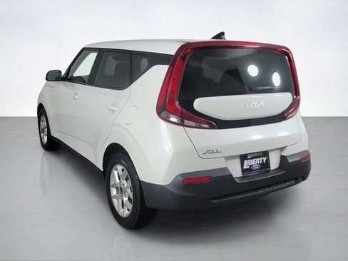 Used 2022 Kia Soul S FWD image 5