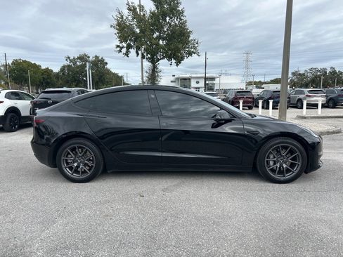 Used 2023 Tesla Model 3 Standard Range image 8