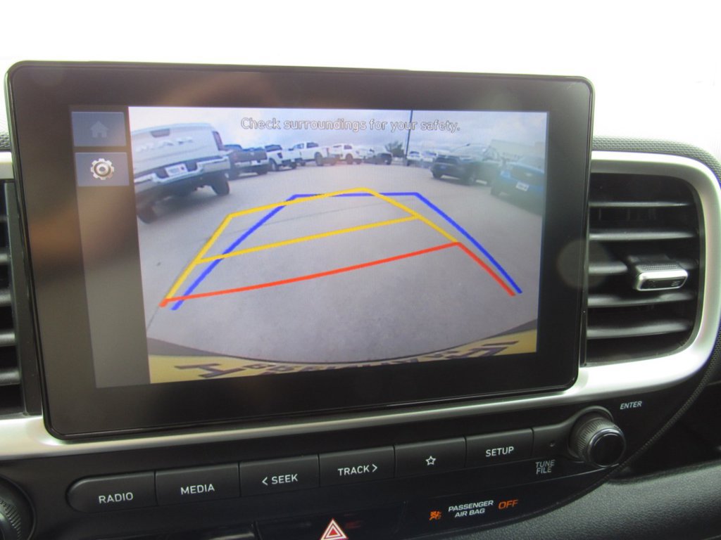 Certified 2025 Hyundai Venue SEL FWD image 23