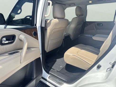 Used 2022 Nissan Armada SL w/ Captain's Chairs Package AWD/4WD image 22