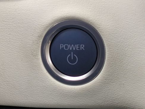 Used 2024 Toyota Sequoia Capstone image 16