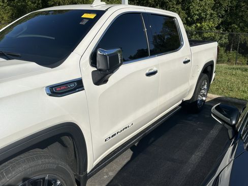 Used 2025 GMC Sierra 1500 Denali AWD/4WD image 5