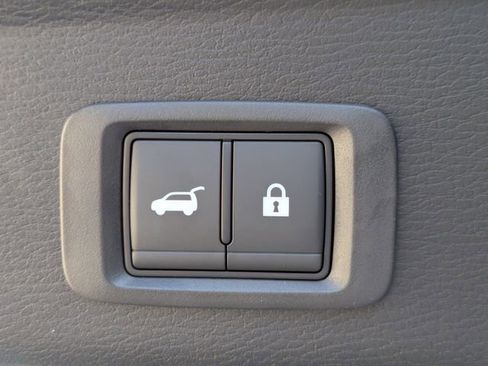 New 2025 Mitsubishi Outlander SEL image 13