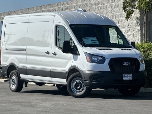 New 2026 Ford Transit 250 148 Medium Roof w/ Load Area Protection Package image 2