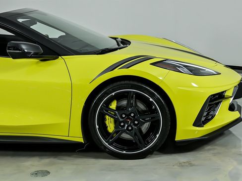 Used 2021 Chevrolet Corvette Stingray Premium Conv w/ Z51 Performance Package image 15