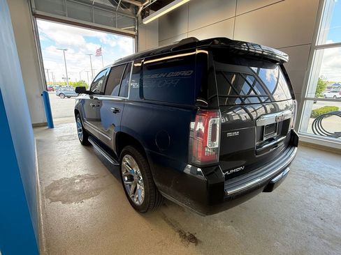 Used 2018 GMC Yukon Denali w/ Open Road Package AWD/4WD image 3