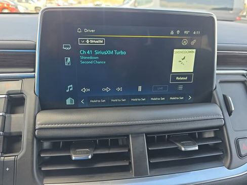 Used 2022 Chevrolet Tahoe Z71 w/ Luxury Package image 22