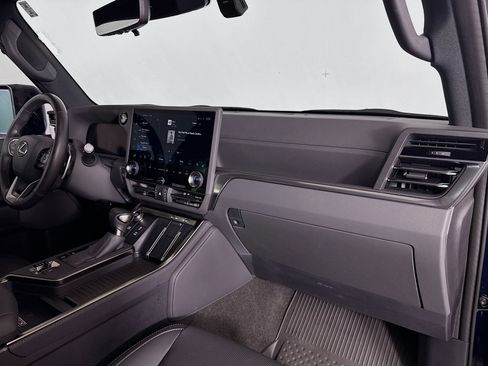 Certified 2025 Lexus GX 550 w/ Accessory Package (2T) AWD/4WD image 29