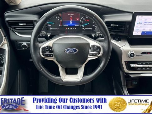 Certified 2022 Ford Explorer XLT image 14
