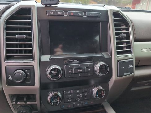 Used 2021 Ford F250 King Ranch w/ King Ranch Ultimate Package image 9