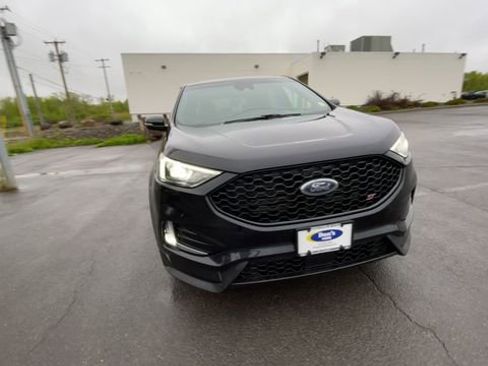 Certified 2020 Ford Edge ST w/ Cold Weather Package AWD/4WD image 3
