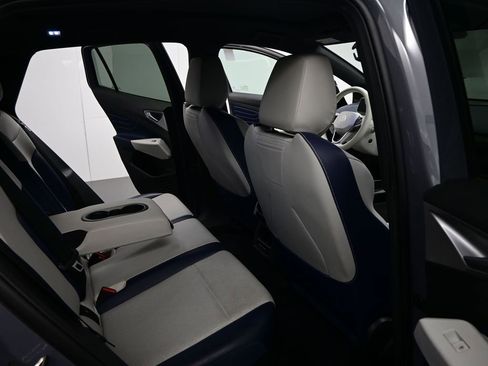 Used 2023 Volkswagen ID.4 Pro S image 19