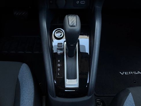 Used 2025 Nissan Versa SV FWD image 21