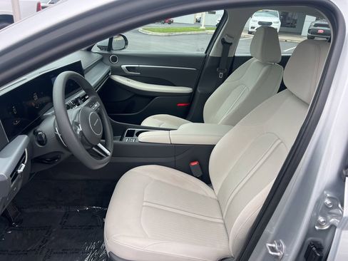 Used 2025 Hyundai Sonata SEL image 21