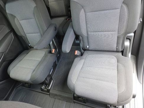 Certified 2023 Chevrolet Traverse LT FWD image 29