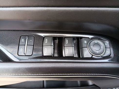 Used 2023 Cadillac Escalade Sport Platinum image 39