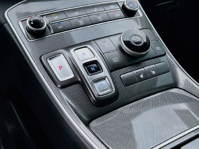 Used 2022 Hyundai Santa Fe SEL FWD image 13