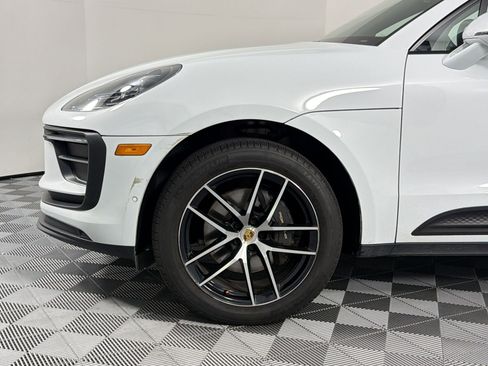Certified 2023 Porsche Macan AWD/4WD image 7