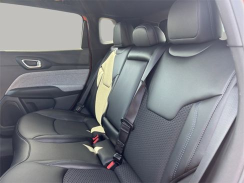New 2026 Jeep Compass Latitude image 22