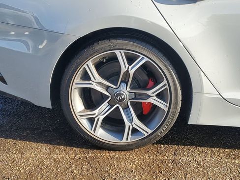 Used 2020 Kia Stinger GT2 image 5