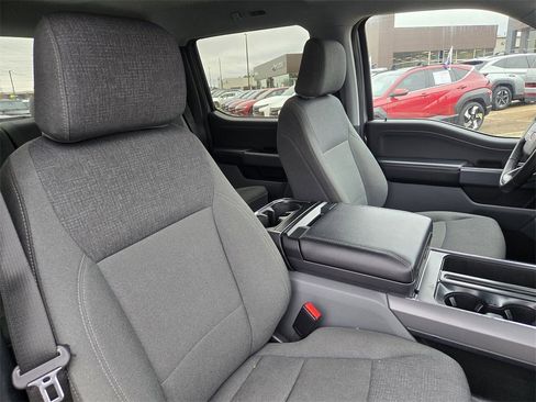 Used 2024 Ford F150 XLT w/ Mobile Office Package image 20