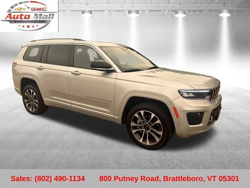 Used 2021 Jeep Grand Cherokee L Overland w/ Luxury Tech Group IV AWD/4WD image 9